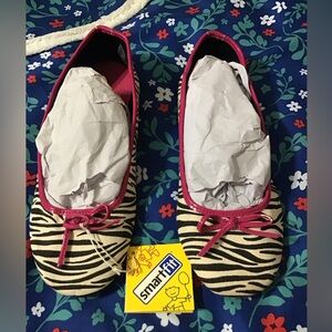 Woman’s size 3 1/2 new with tags smart fit, zebra print shoes